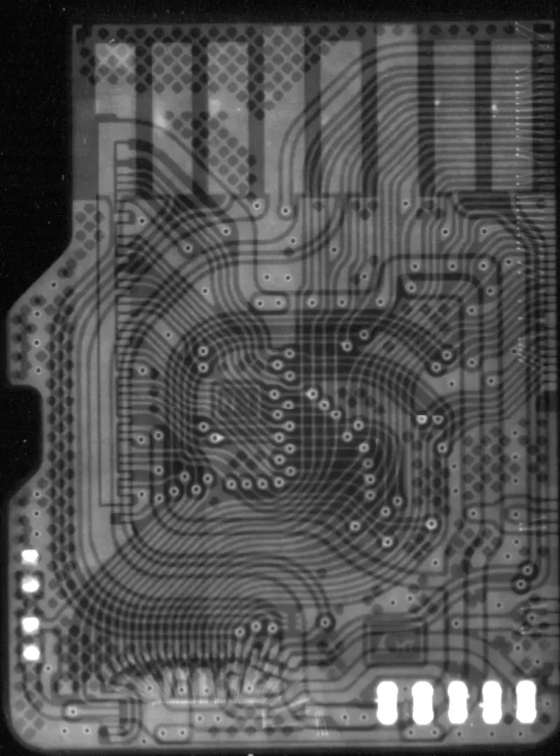 An X-ray image of a monolithic SD card.